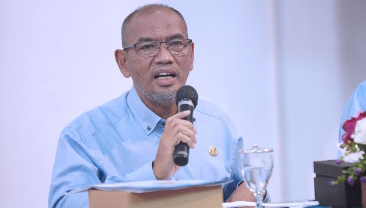 Sosok Helmi Jamharis, Mengabdikan Sisa Tugas untuk Menangani Covid-19