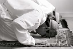 Tarawih Malam ke-13 Ramadan, Dijanjikan Aman dari Keburukan di Hari Kiamat